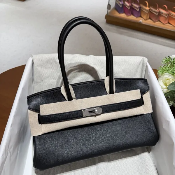 Shoulder B29 Pomari Evercolor Black