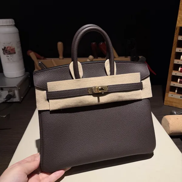 Weinheimer Togo Rouge Sellier Handbag