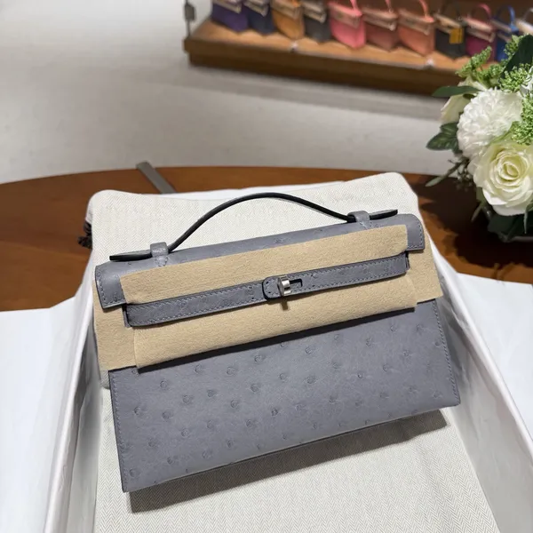 Pochette Klein Karoo KK Ostrich Gris Agate 82