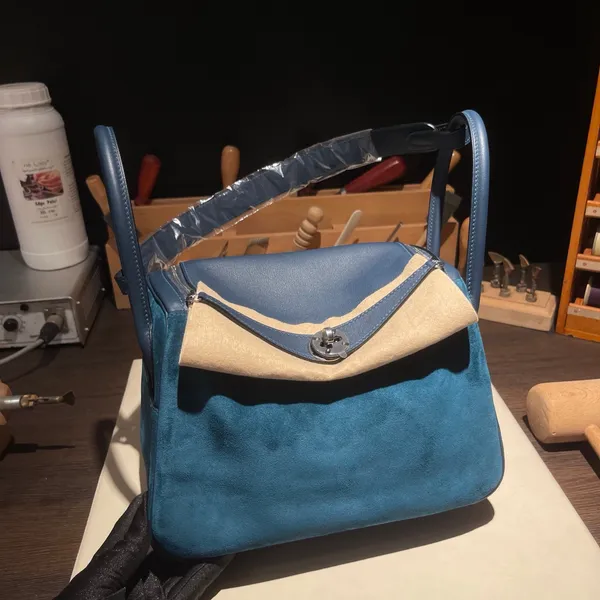 Swift & Suede Blue