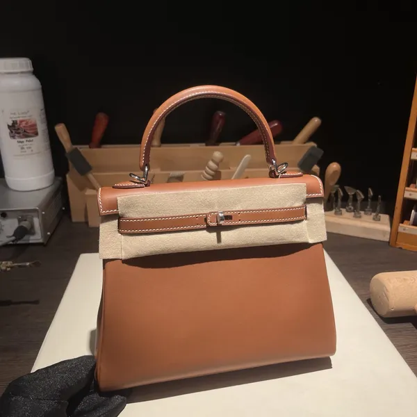 KL Faubourg Barenia Gold 37