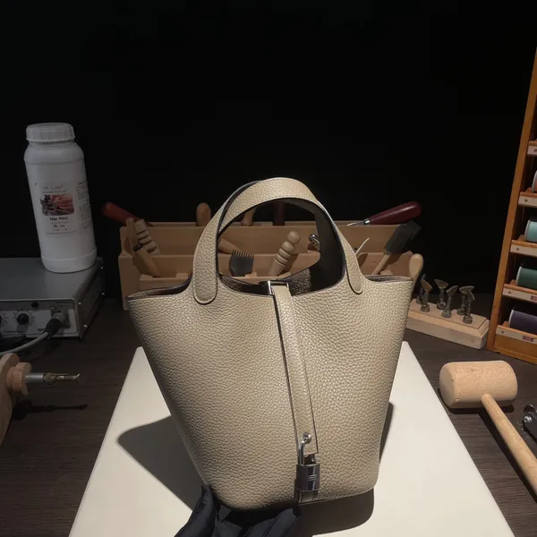 Clemence Beige Marfa 8Q