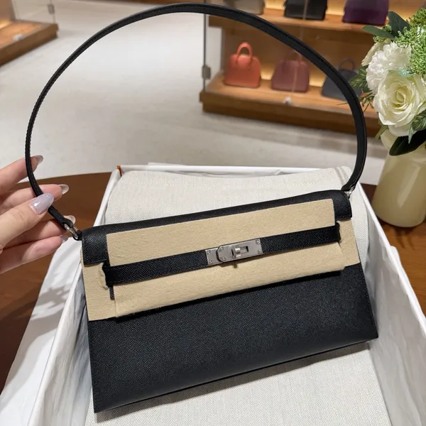 Elan Black 89