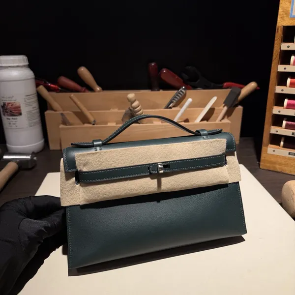 Pochette Swift Vert Rousseau V0